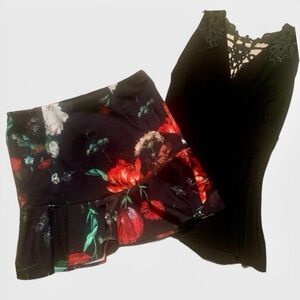 Express Cute flirty flare ruffle hem floral stretchy sz S black red sexy top M